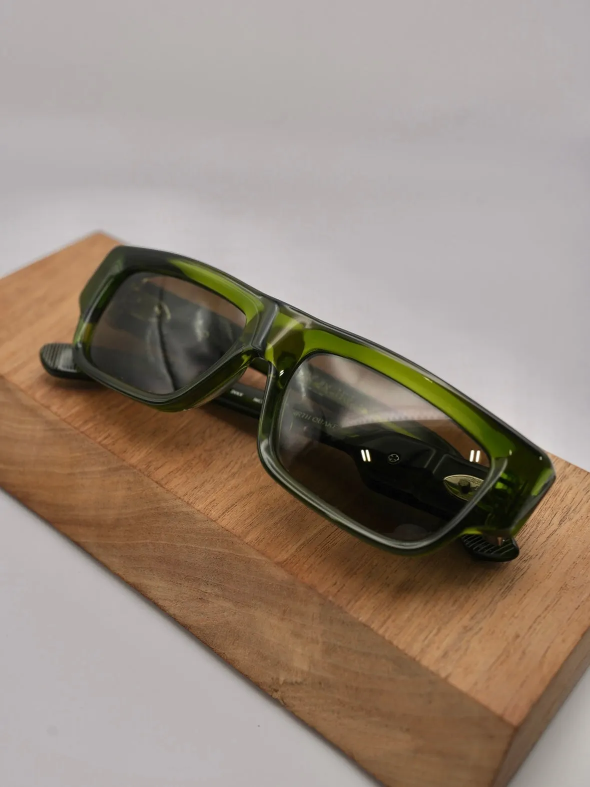 CHROME HEARTS GIRTHQUAKE GREEN SUNGLASSES