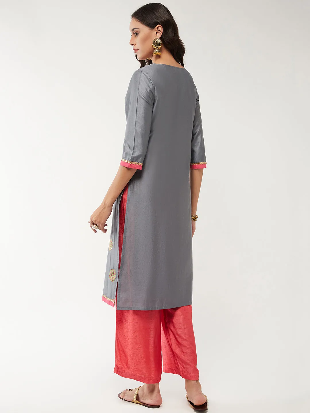 Fusion Embroidered Round Allover Buti Kurta