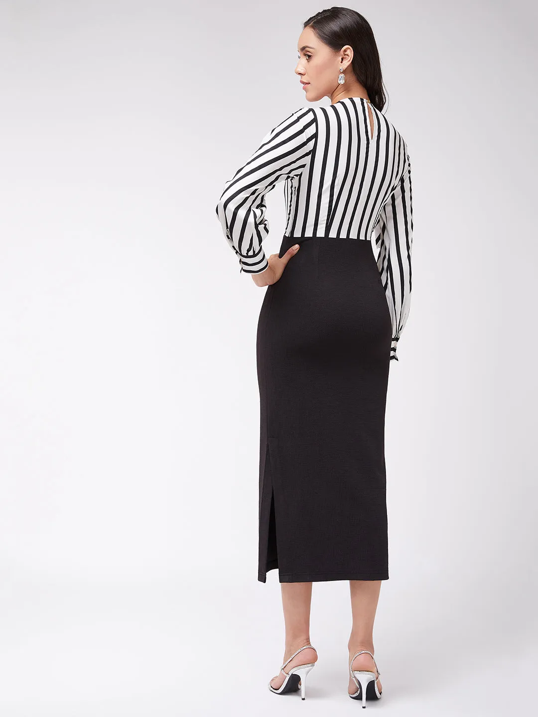 Monocromatic Stripe Fitted Dress